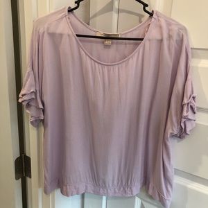Flutter sleeve short top